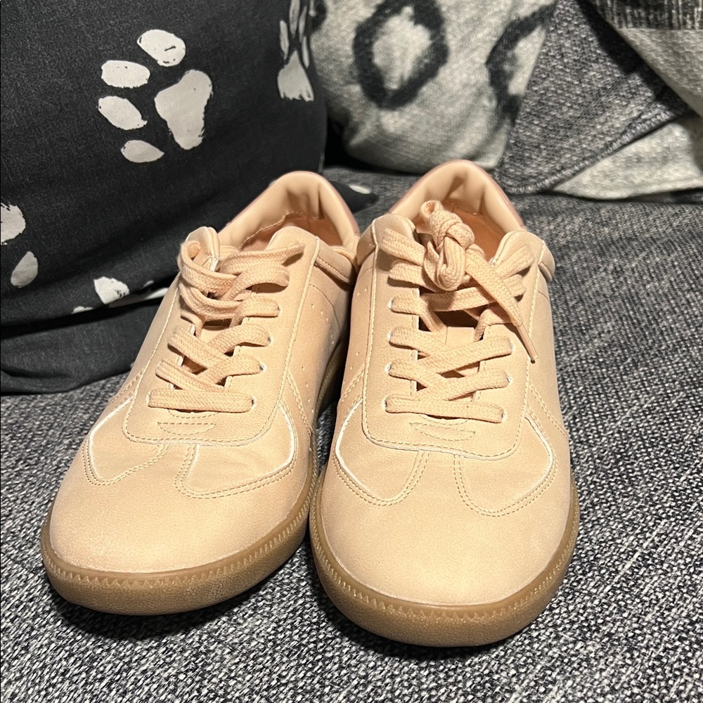 J.Crew City tour sneakers Sunwashed Coral
